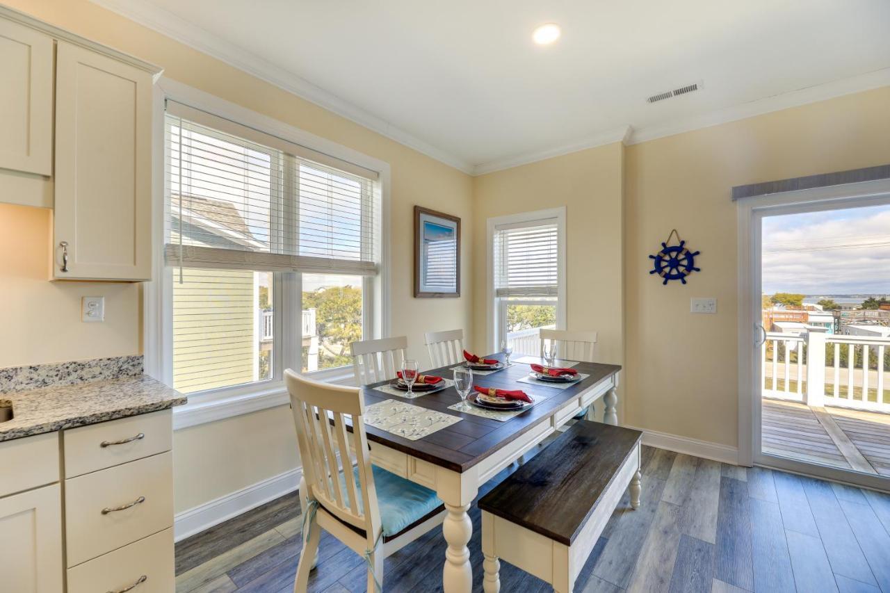Getaway With Decks And Views! Holiday home Emerald Isle