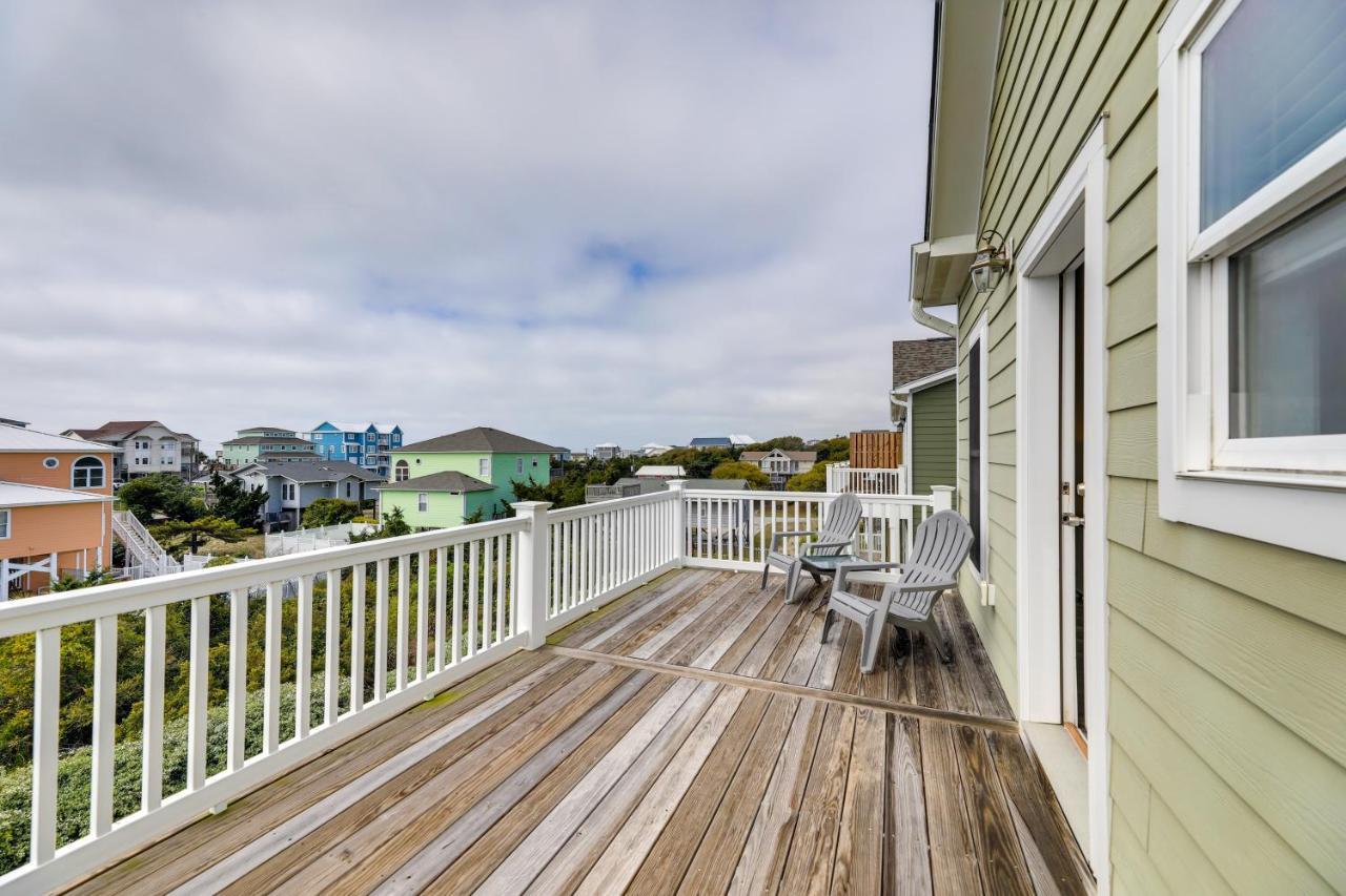 Holiday home Getaway With Decks And Views!